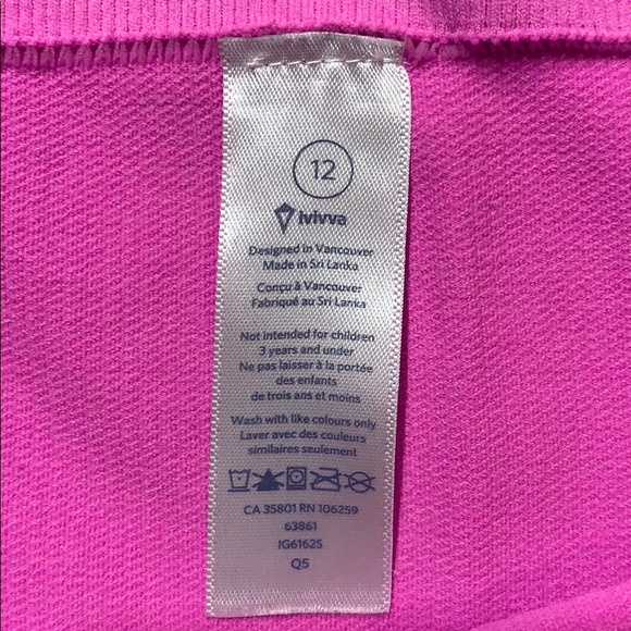 Ivivva Crops - Picture 2 of 4